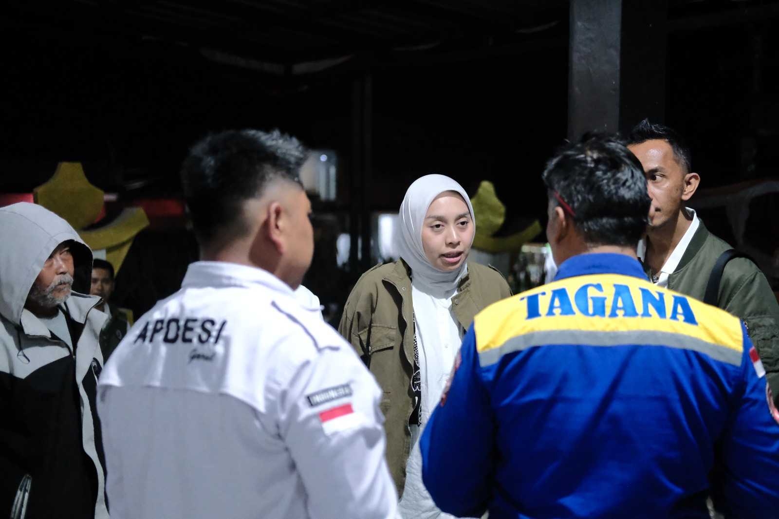 Bantuan Nyata dari Putri Karlina, Turun Langsung Kunjungi Korban Gempa di Pasirwangi Garut